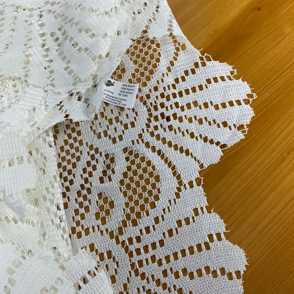 Table Cloth NWOT - Picture 3 of 6